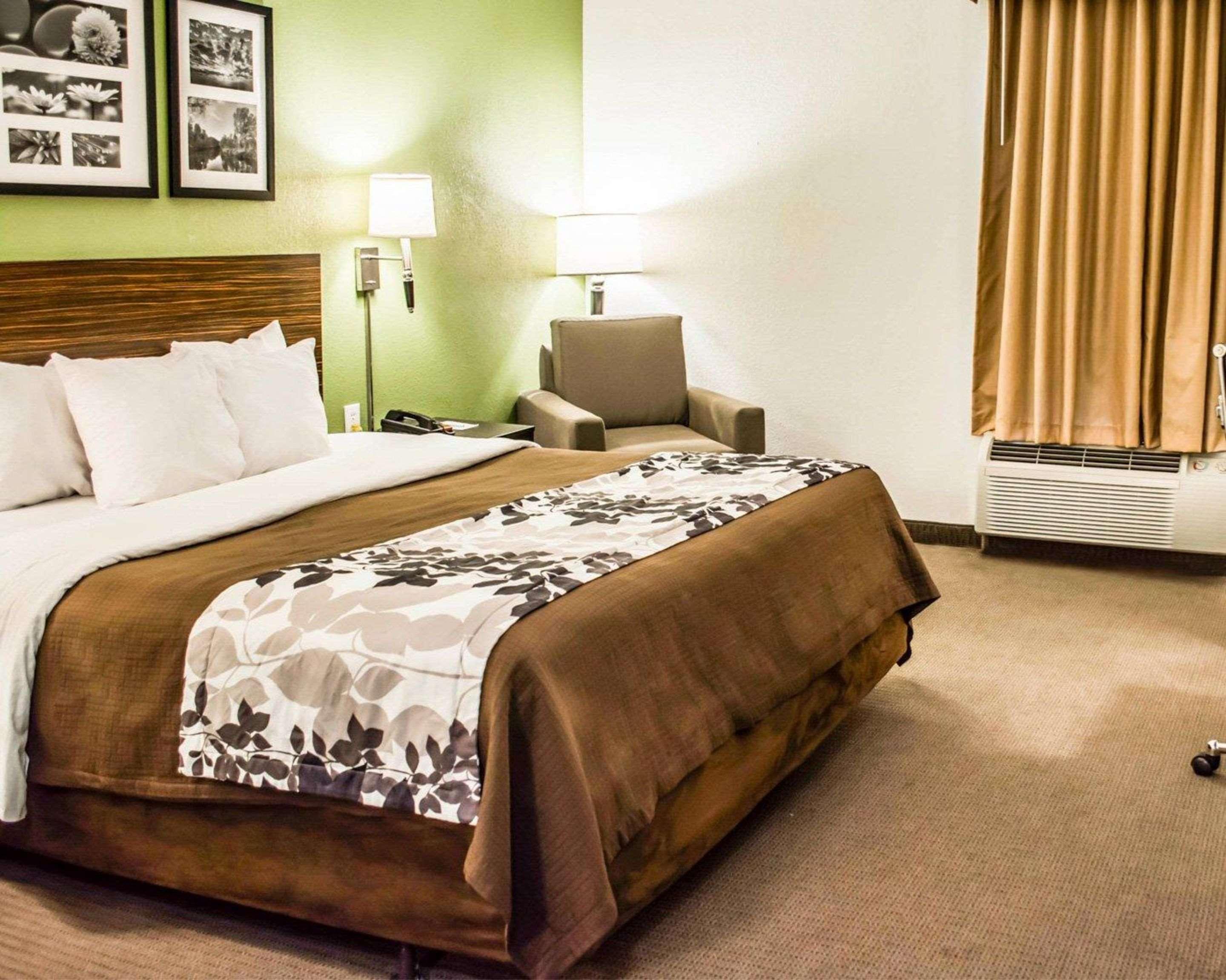 Sleep & - Petersburg South Hotel