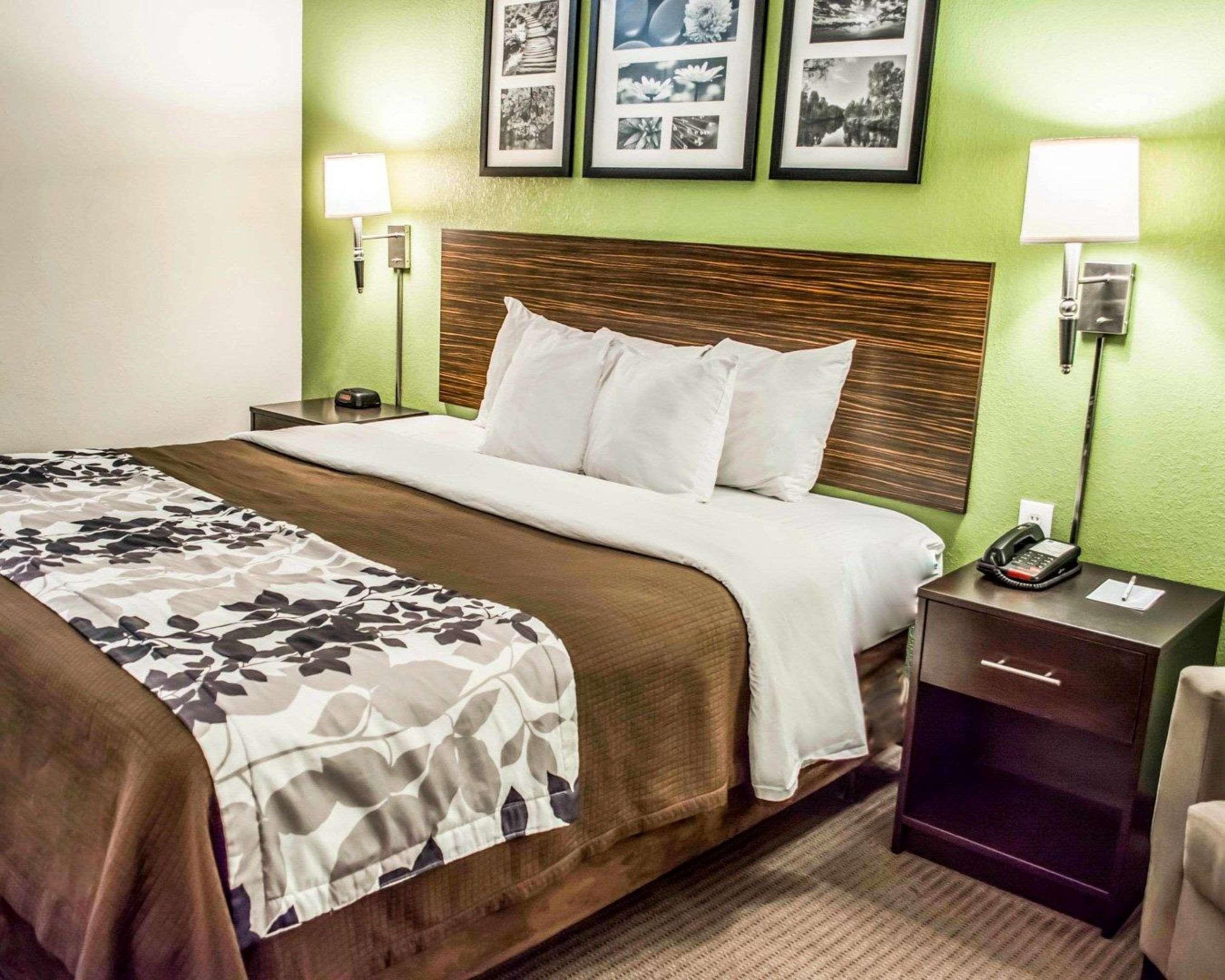 Hotel Sleep & - Petersburg South 3*
