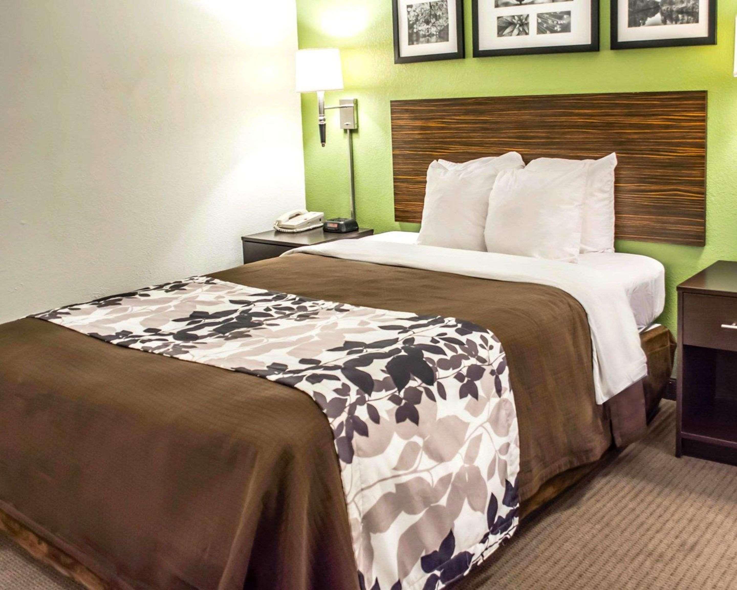 Hotel Sleep & - Petersburg South 3*